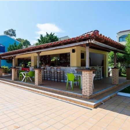 Govino Bay Luxury Beach Loft Apartment Danilia Eksteriør bilde
