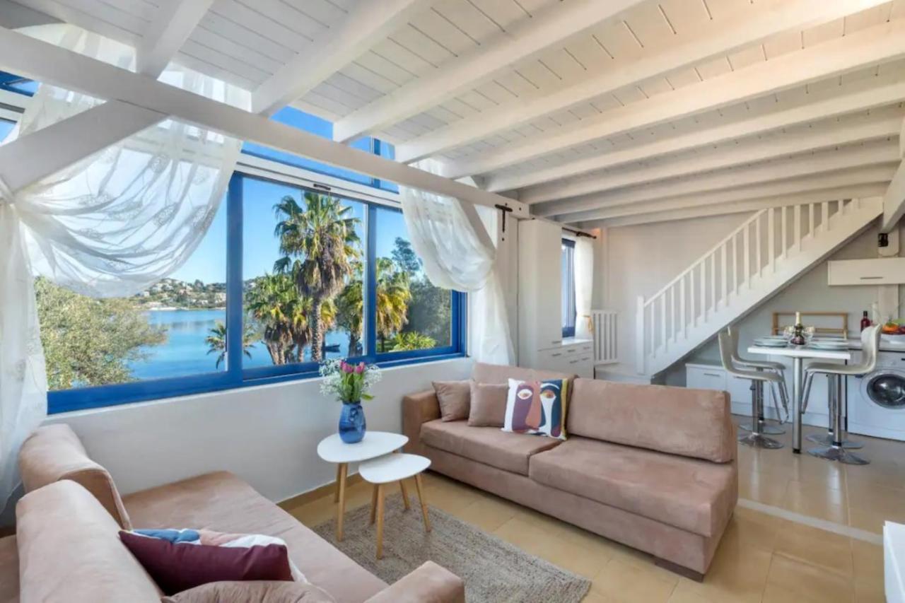 Govino Bay Luxury Beach Loft Apartment Danilia Eksteriør bilde