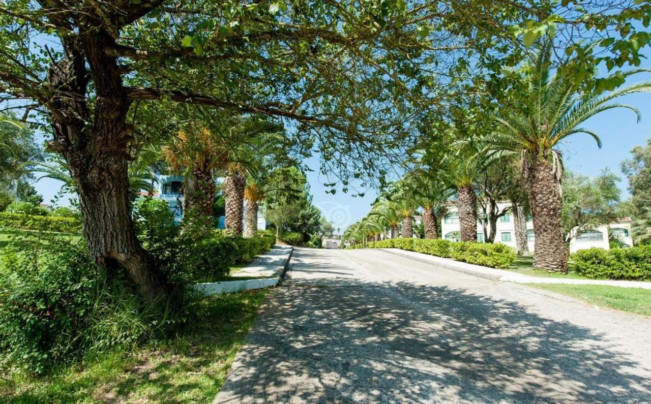 Govino Bay Luxury Beach Loft Apartment Danilia Eksteriør bilde