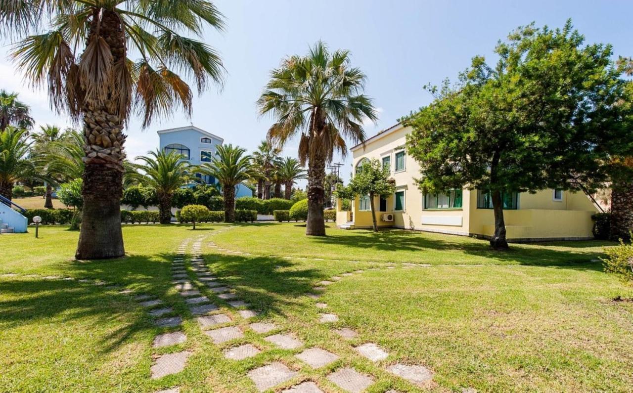 Govino Bay Luxury Beach Loft Apartment Danilia Eksteriør bilde