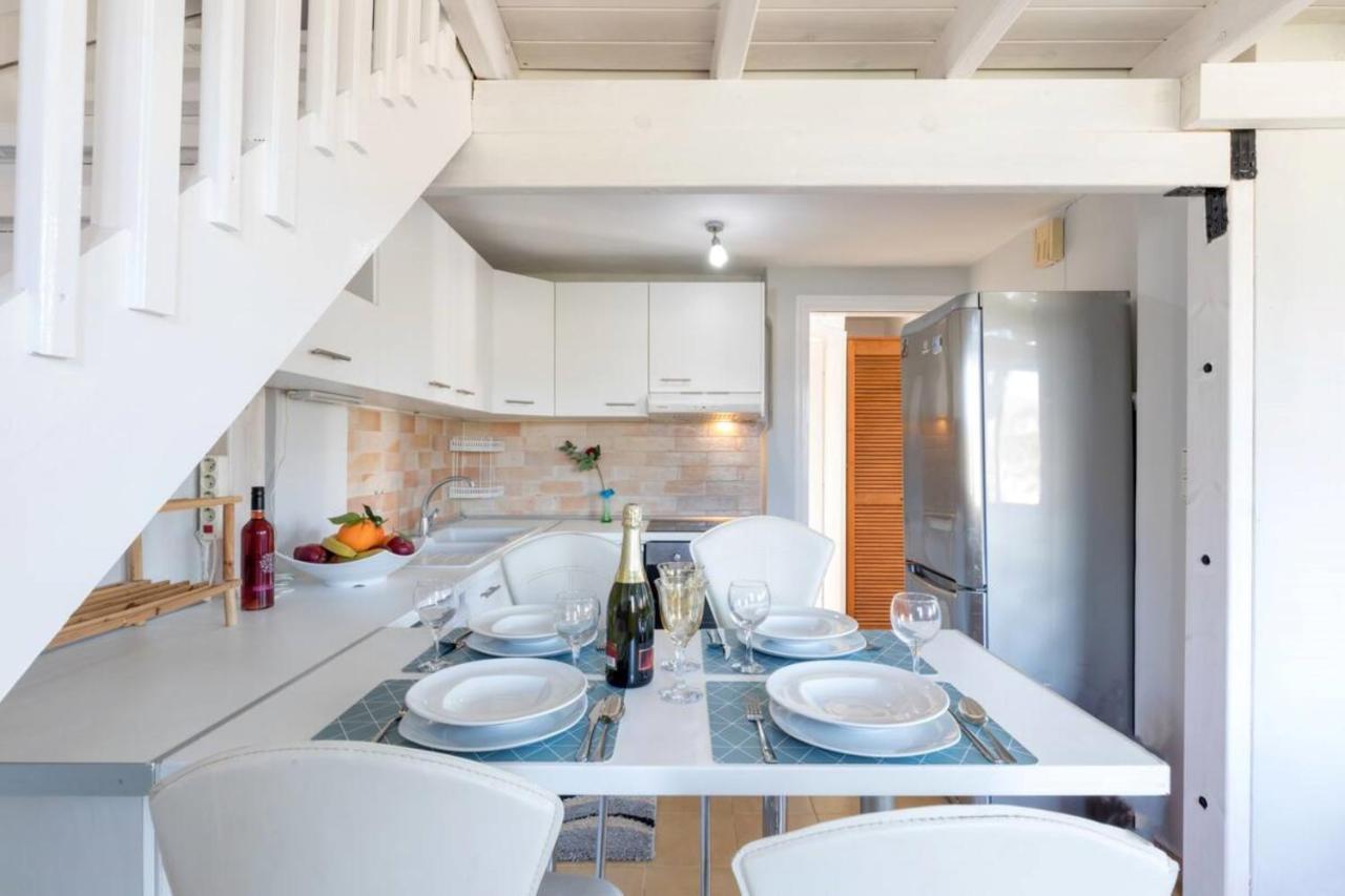 Govino Bay Luxury Beach Loft Apartment Danilia Eksteriør bilde