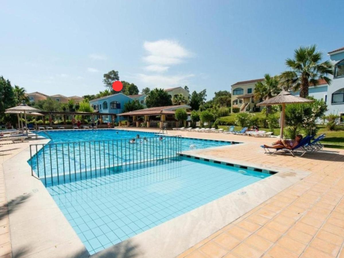Govino Bay Luxury Beach Loft Apartment Danilia Eksteriør bilde